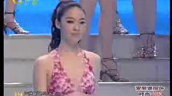 日韩三点泳装秀视频,性感魅力一触即发